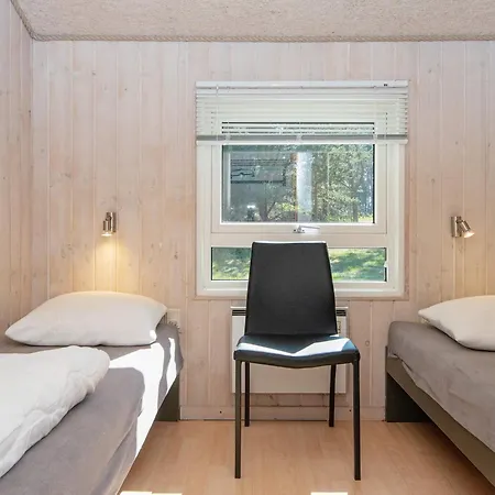 度假居 10 Person In *